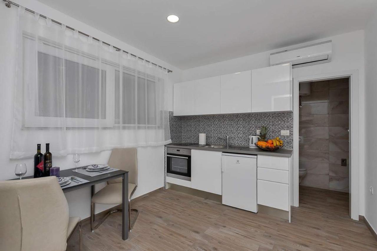 Apartment Apartman-studio Meri Makarska